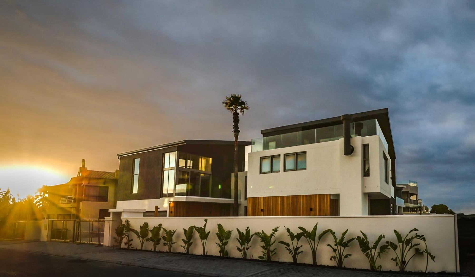 Ocean 9 - Sunset Beachfront Residency ケープタウン エクステリア 写真