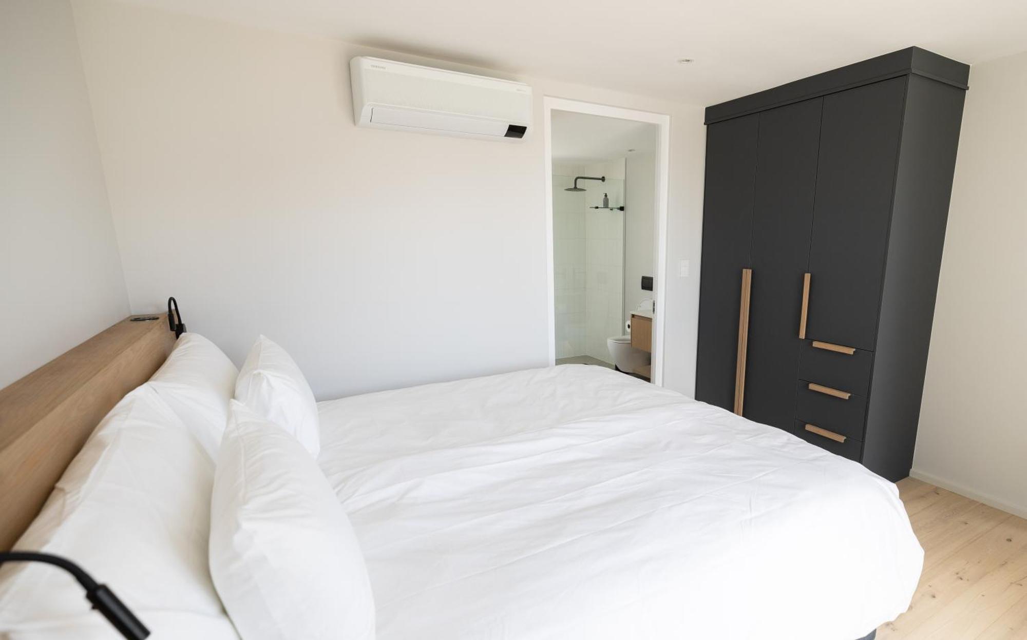 Ocean 9 - Sunset Beachfront Residency ケープタウン エクステリア 写真