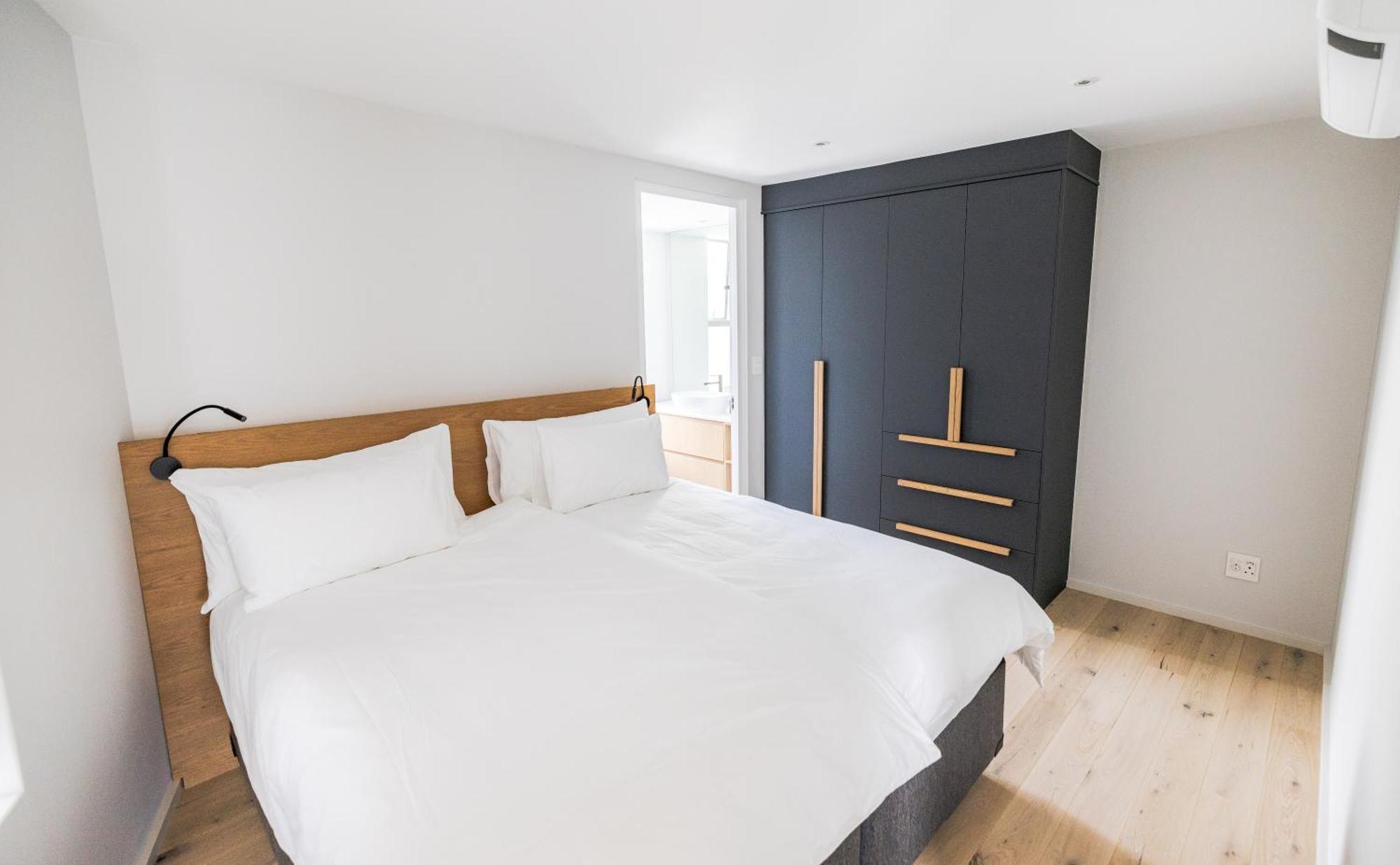 Ocean 9 - Sunset Beachfront Residency ケープタウン エクステリア 写真