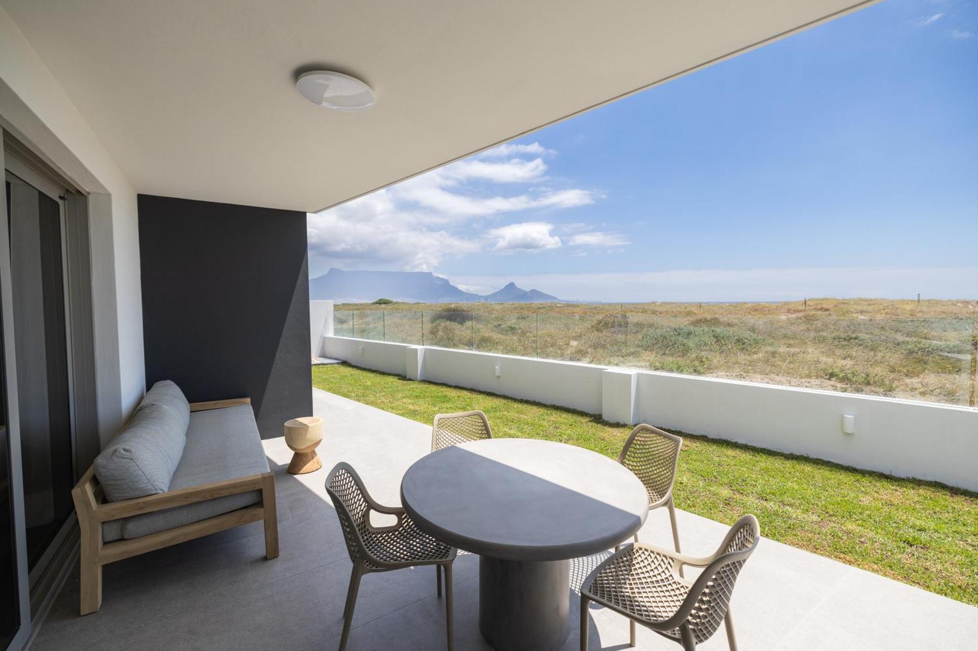 Ocean 9 - Sunset Beachfront Residency ケープタウン エクステリア 写真