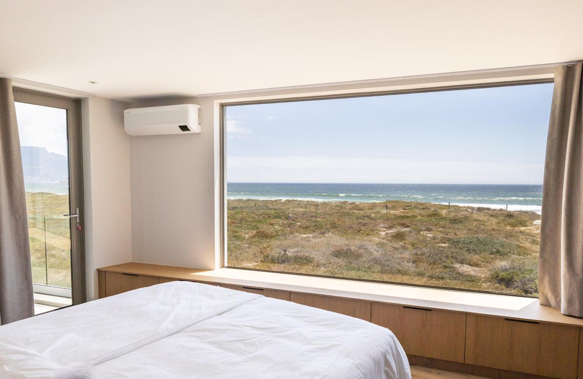 Ocean 9 - Sunset Beachfront Residency ケープタウン エクステリア 写真