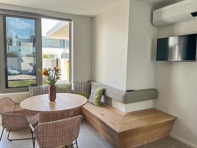 Ocean 9 - Sunset Beachfront Residency ケープタウン エクステリア 写真