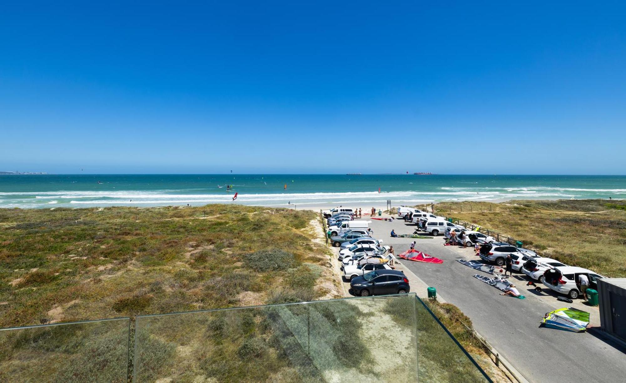 Ocean 9 - Sunset Beachfront Residency ケープタウン エクステリア 写真