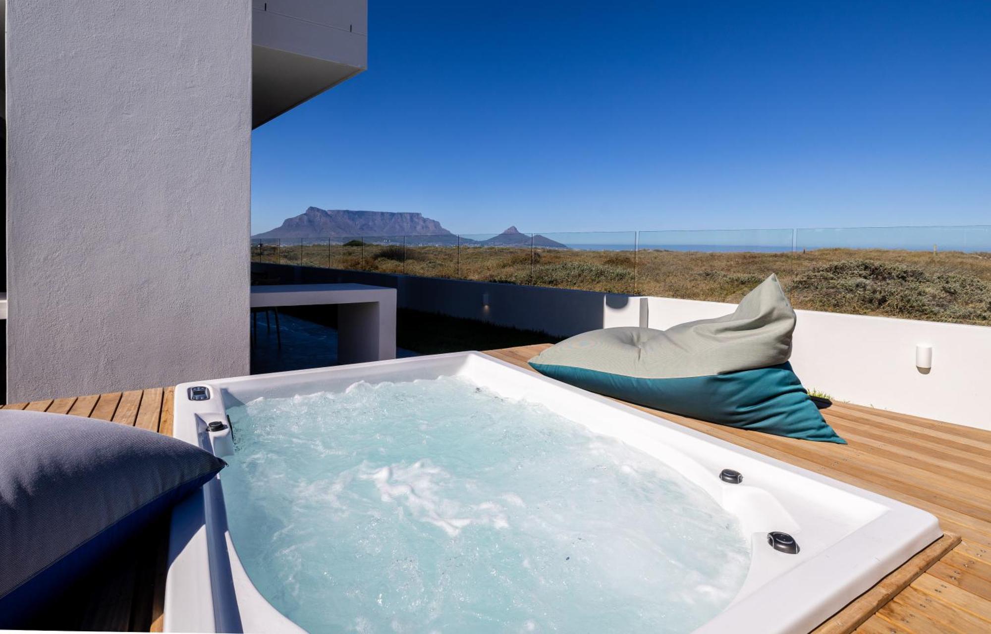 Ocean 9 - Sunset Beachfront Residency ケープタウン エクステリア 写真