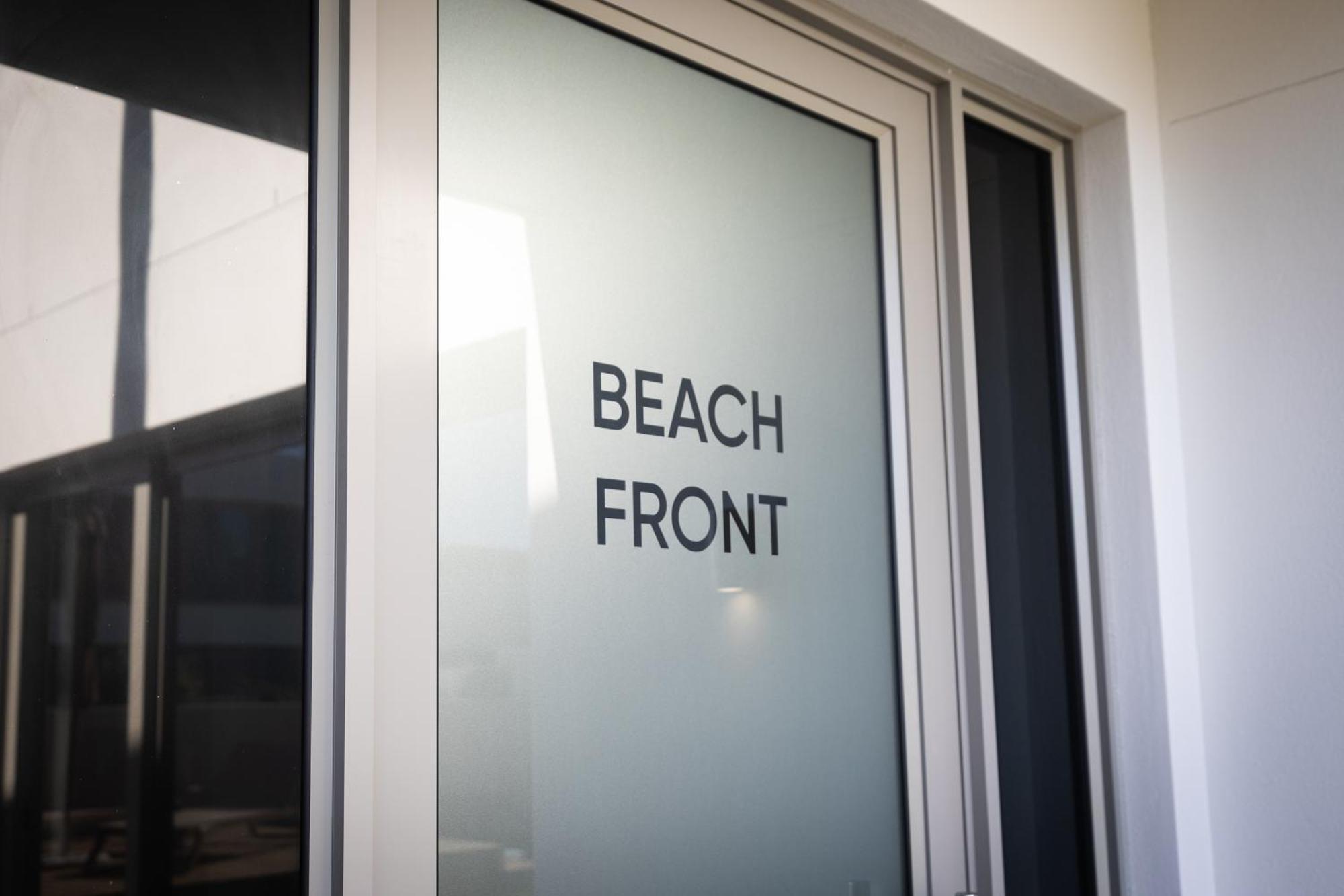 Ocean 9 - Sunset Beachfront Residency ケープタウン エクステリア 写真